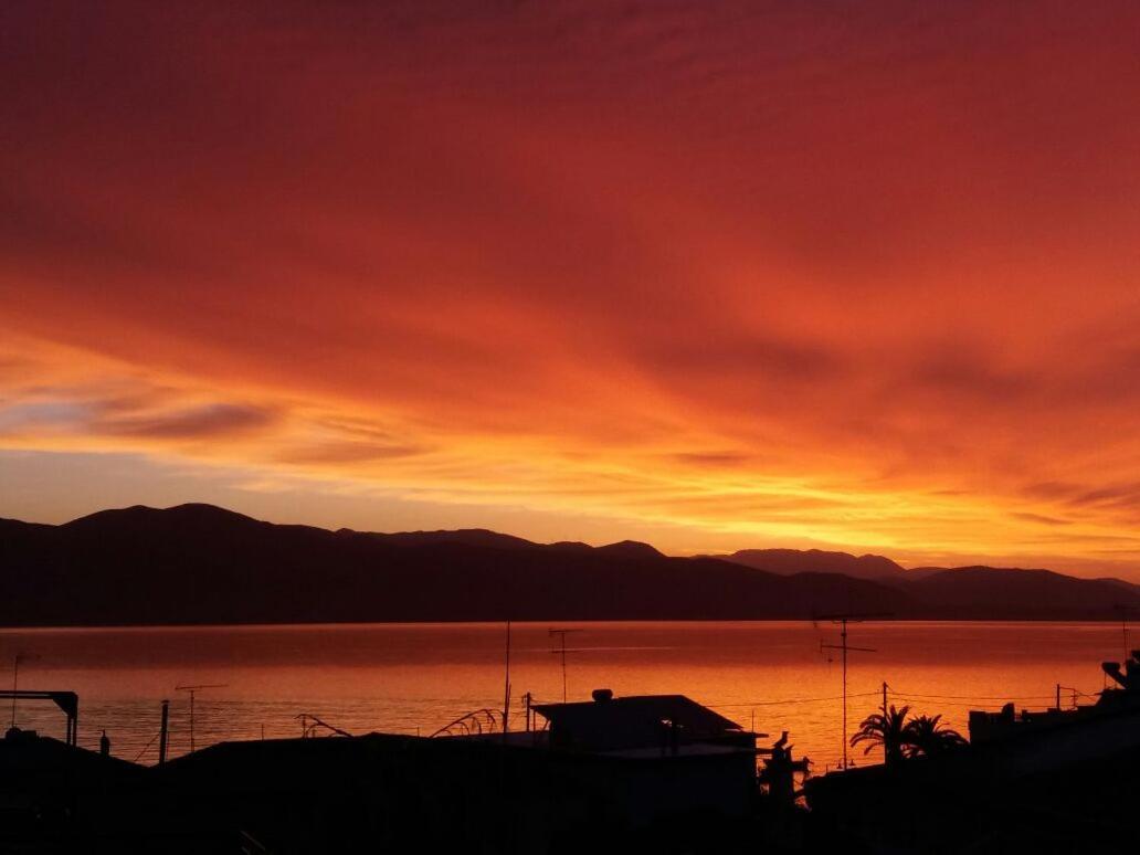 Σελιανίτικα, Διαμέρισμα Με Θέα -50Μ Από Τη Θάλασσα Eksteriør billede